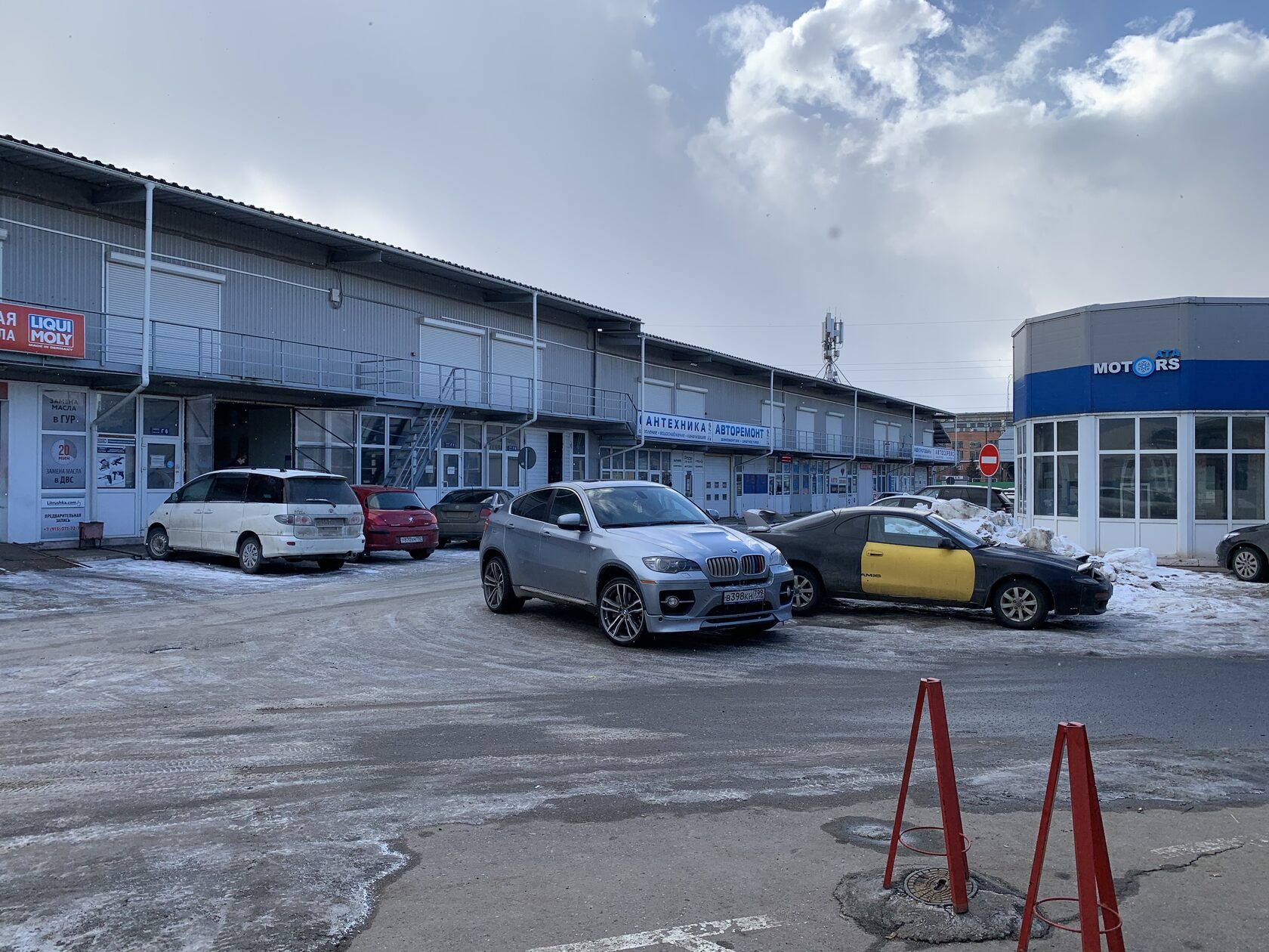 Подольск. Автосервис на ул. Машиностроителей