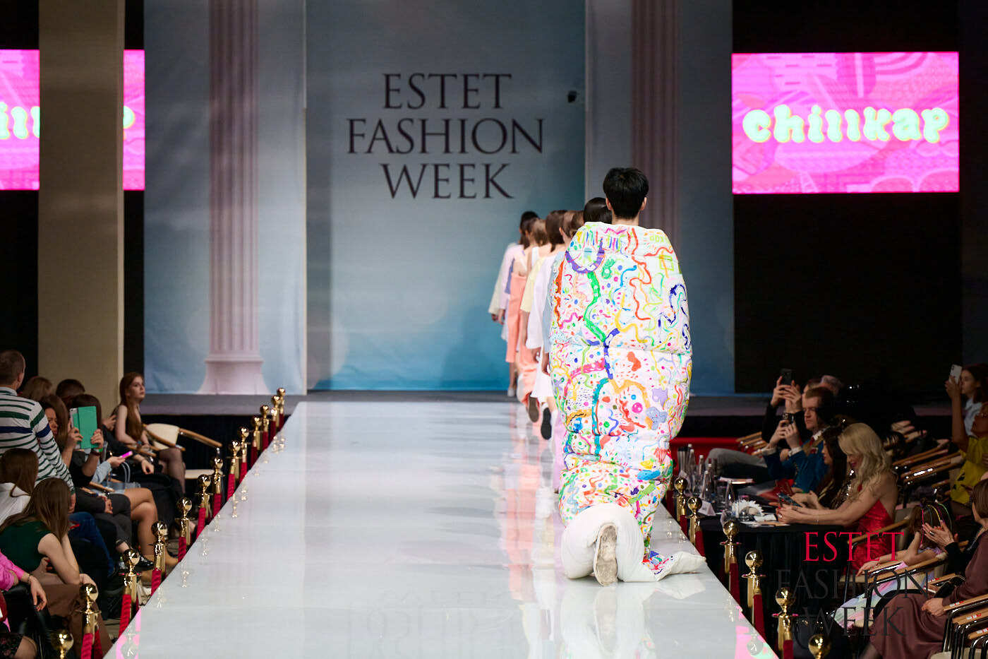 Модели агентства на неделе моды Estet Fashion Week