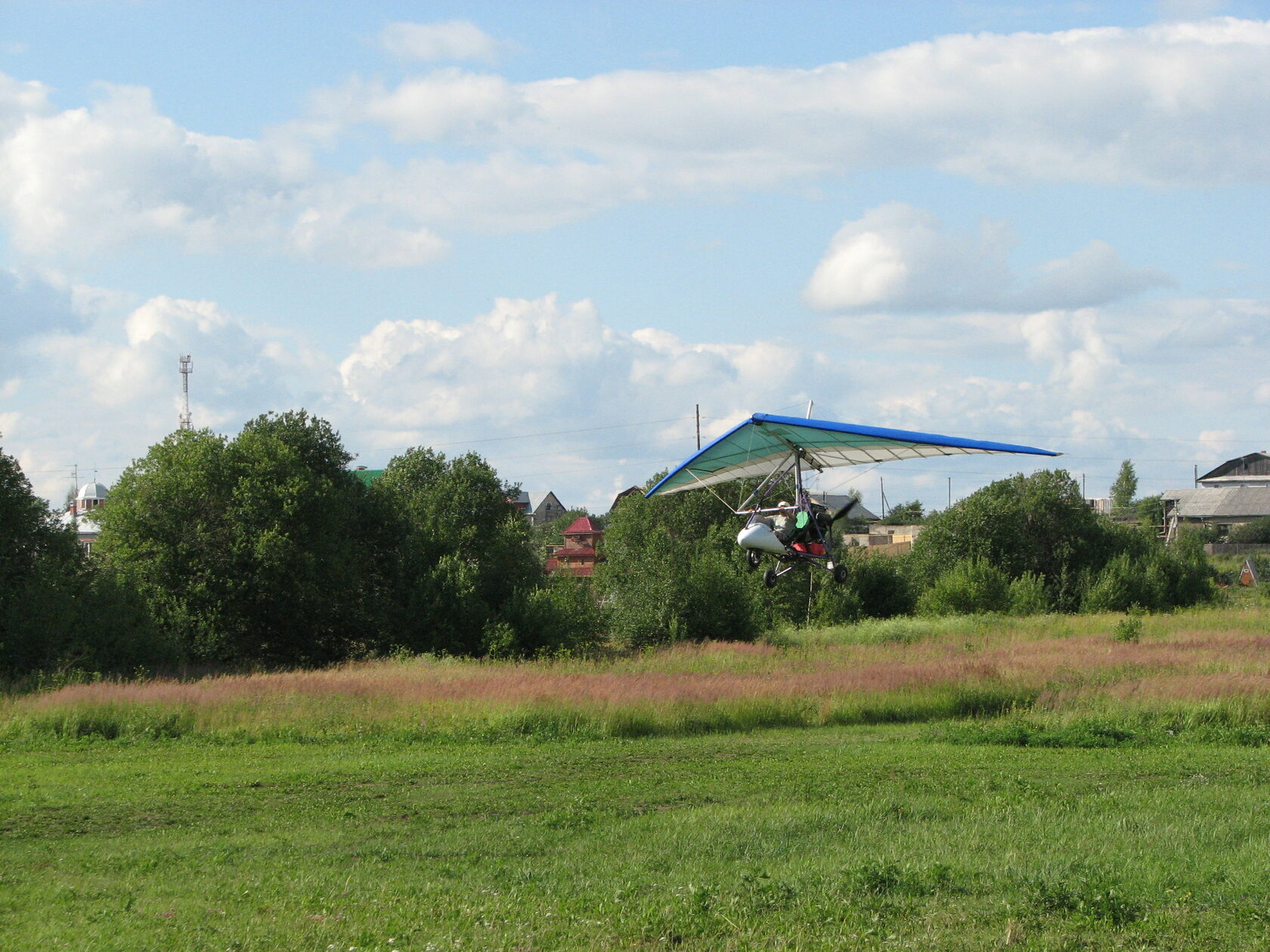 Взлет дельталета с аэродрома