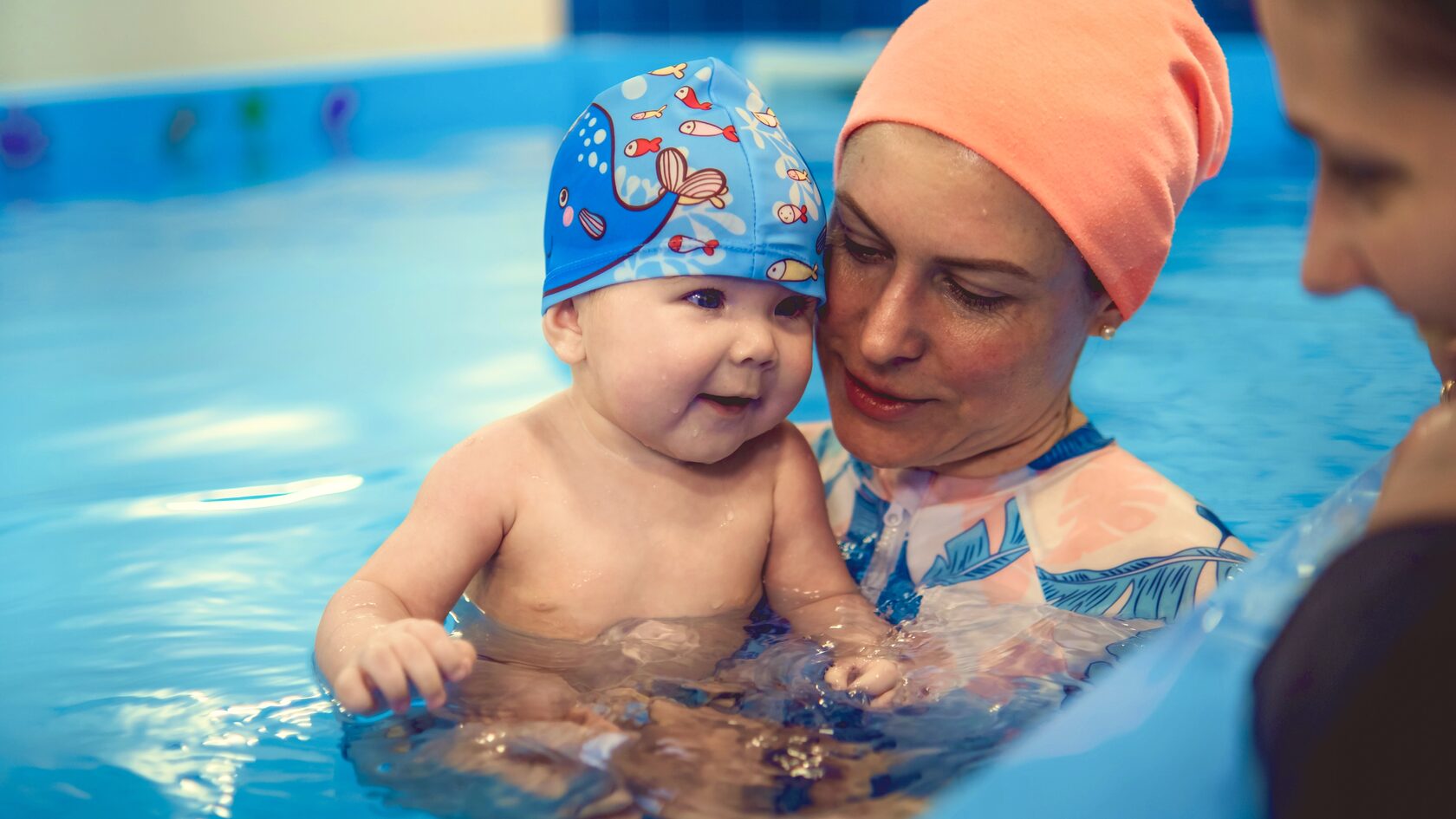 AQUA BABY CLUB. Сеть бассейнов грудничкового и раннего плавания.