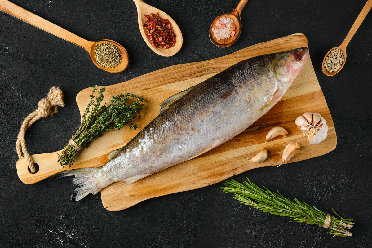 Как приготовить рыбу Минек: рецепты и советы