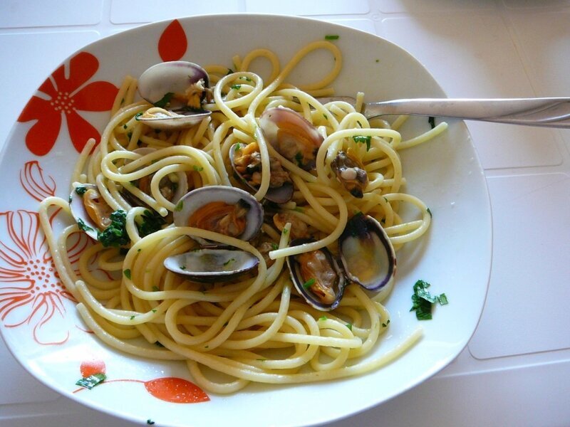 Италия. spaghetti con vongole