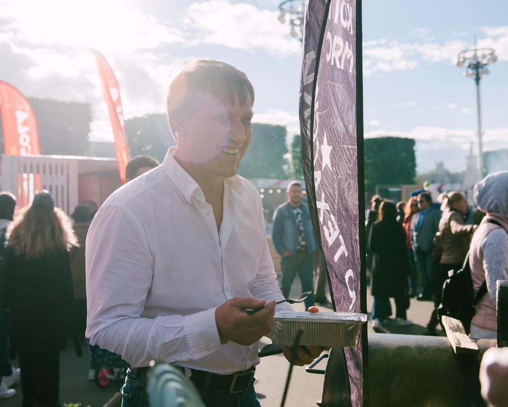 Смокеры ProBBQ фотографии с фестиваля RestoMarket Fest 2022