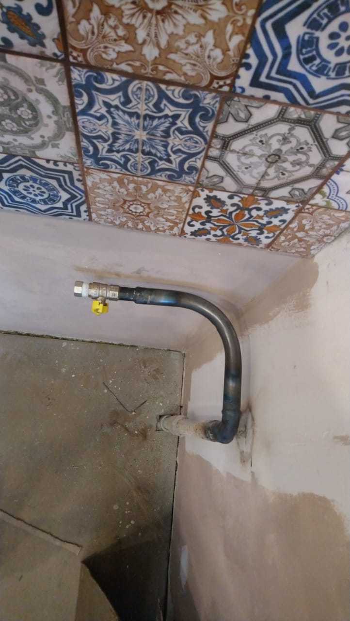 газовая труба, кран, обрезка