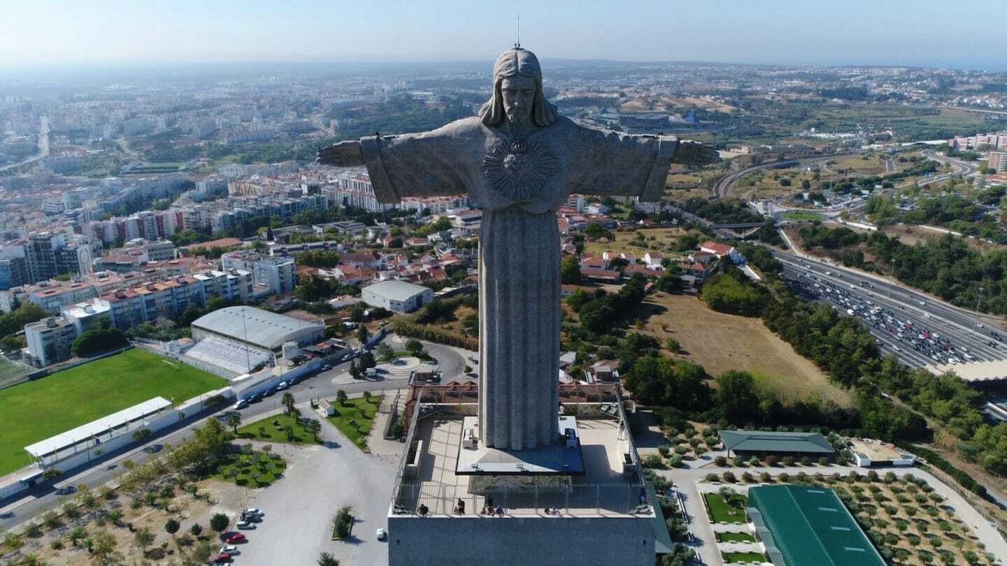 кришту рей алмада