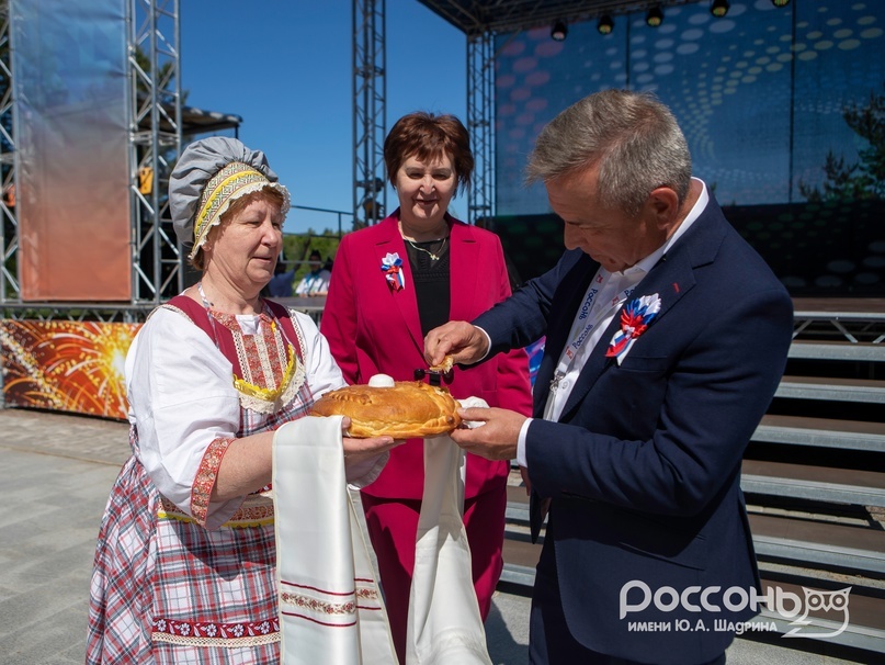 Фейерверк творчества в «Россони» на празднике Дня России, изображение №5