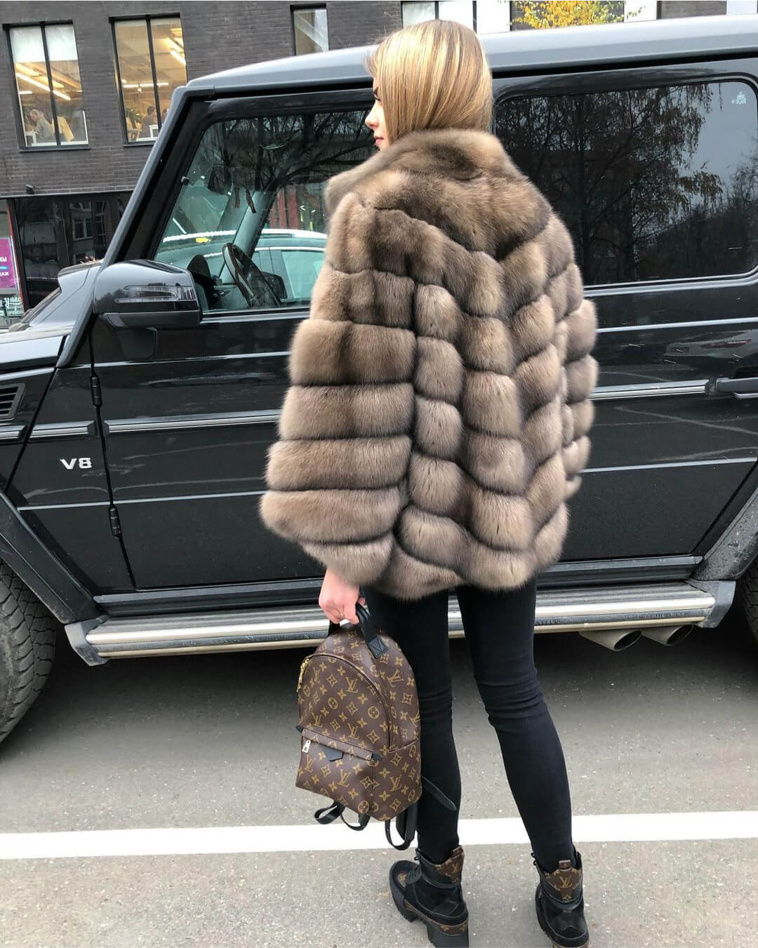шуба из баргузинского соболя цена в москве летучая мышь