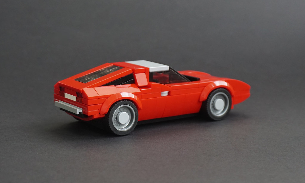 LEGO самоделка: Maserati Bora 1971 (рис. 2)