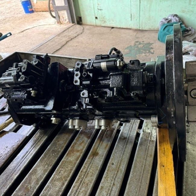 Ремонт гидронасоса Sauer-Danfoss 90R180+90R250.