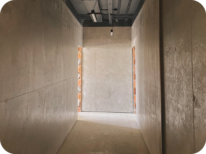 Начали внутреннюю отделку