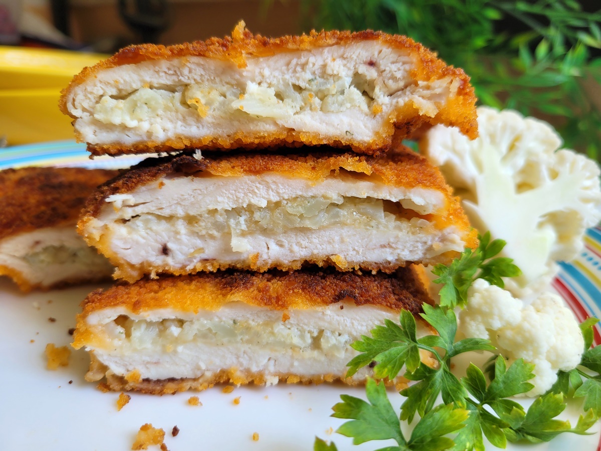 Куриный шницель с начинкой из цветной капусты. Фото рецепт. Вкусный Израиль.