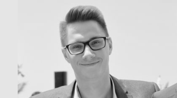  Аналитик данных Дмитрий Кузнецов - Автор курса Симулятор SQL