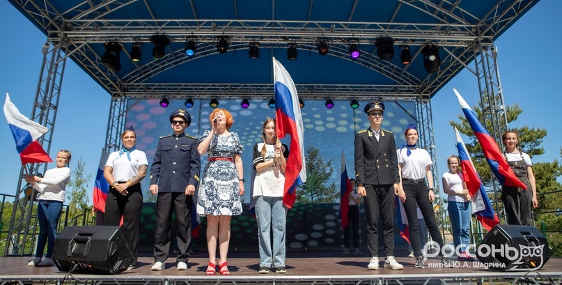 Фейерверк творчества в «Россони» на празднике Дня России, изображение №8