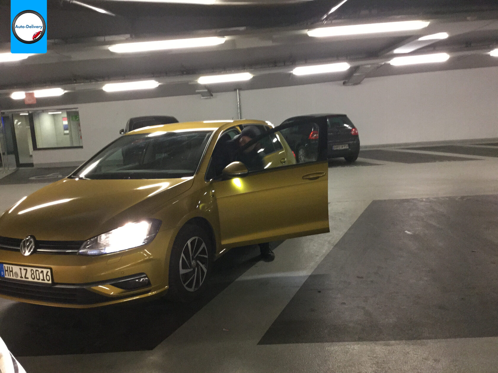 Volkswagen Golf 7, арендованный в Alexanderplatz Europcar