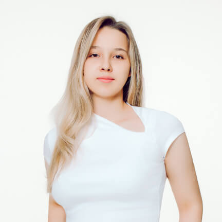 Амалия Назарова